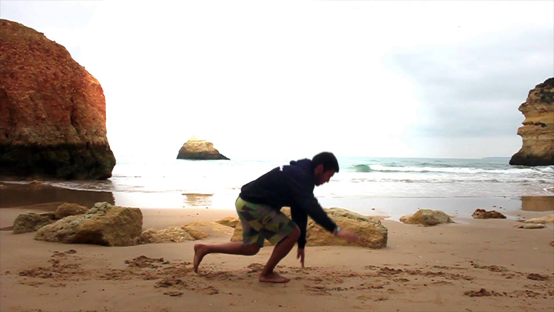 1 Leg Touch Down by Tiago Silva