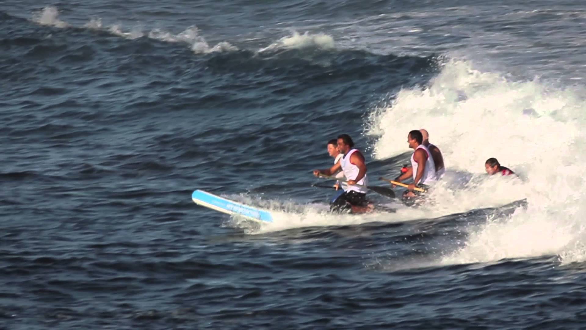 Dave Kalama and his friends try the Invader Board