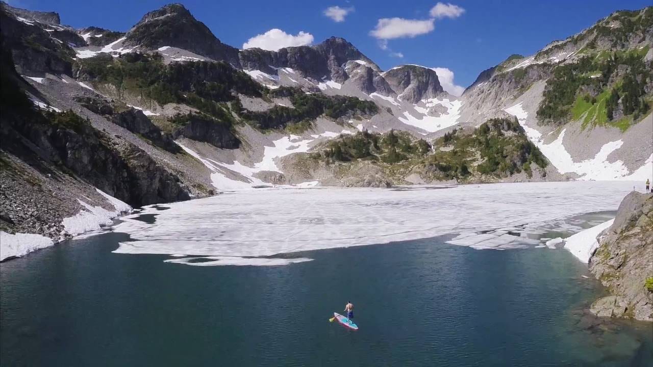 Iceburg SUP session near Squamish, Canada