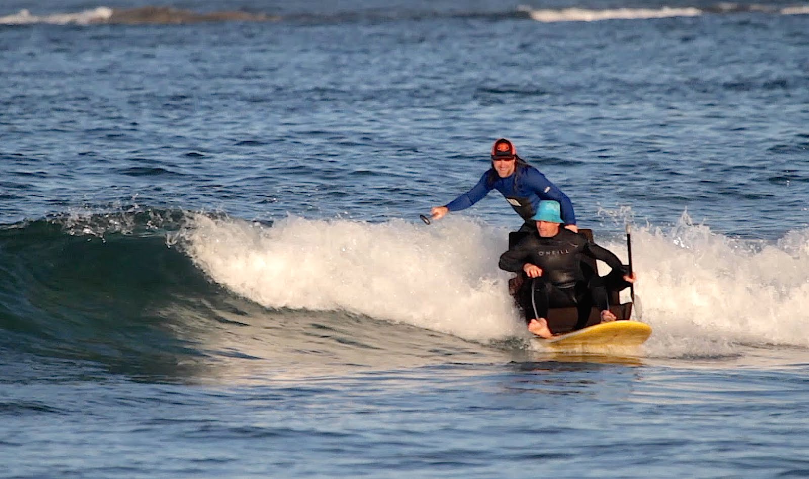 Dogman & Ploon offer us a funny SUP surfing video !