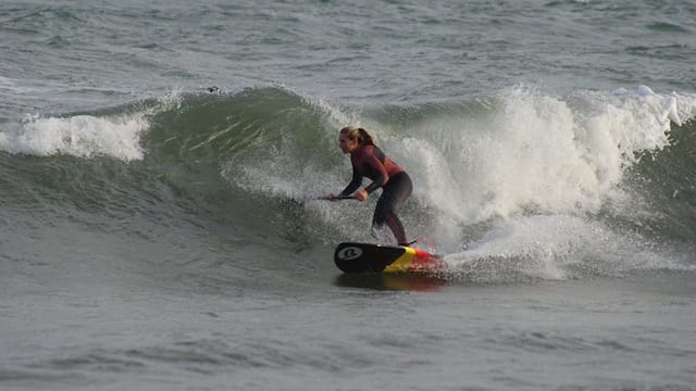 Mélanie Lafenêtre en SUP Surf