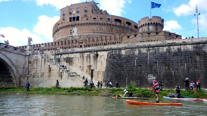 Stand Up Paddle in the Heart Rome with SUP Rome!
