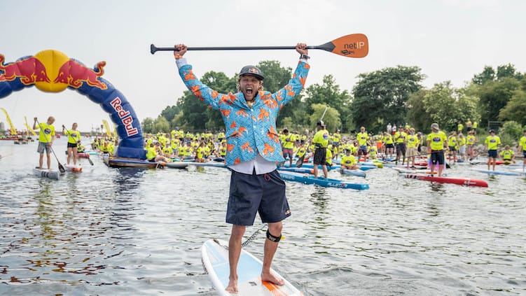 350 Viking Paddlers Celebrated Midsummer in Copenhagen and Paddled 10.000 km for Team Spirit and Charity