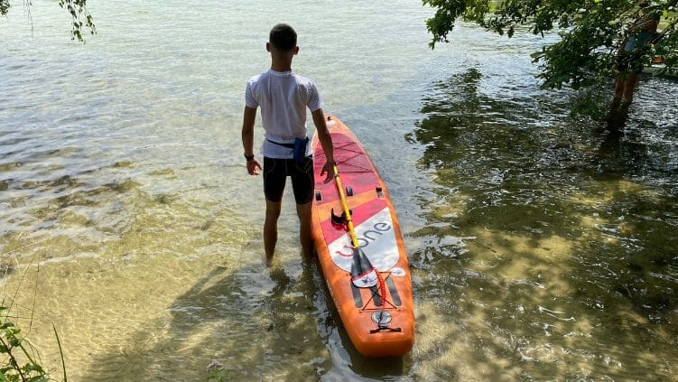 How to prevent injuries on a stand-up paddleboard