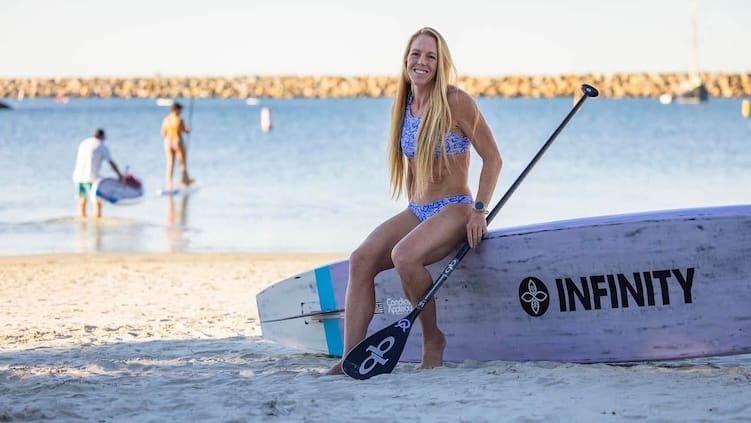 水泳 Bark Candace Appleby race board Shaping SUP Racing: Candice Appleby on Infinity Innovations and